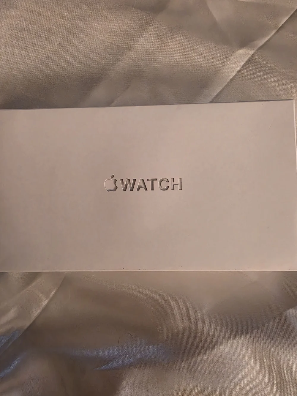 Apple Smartwatch Box with White Packaging
